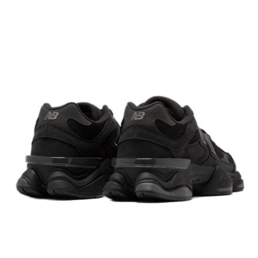 9060 Triple Black